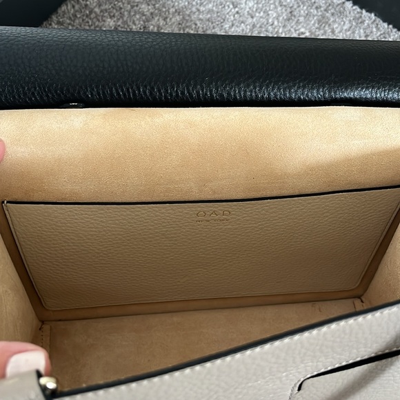 OAD Prism Convertible Satchel with crossbody strap - EUC! - Picture 9 of 16